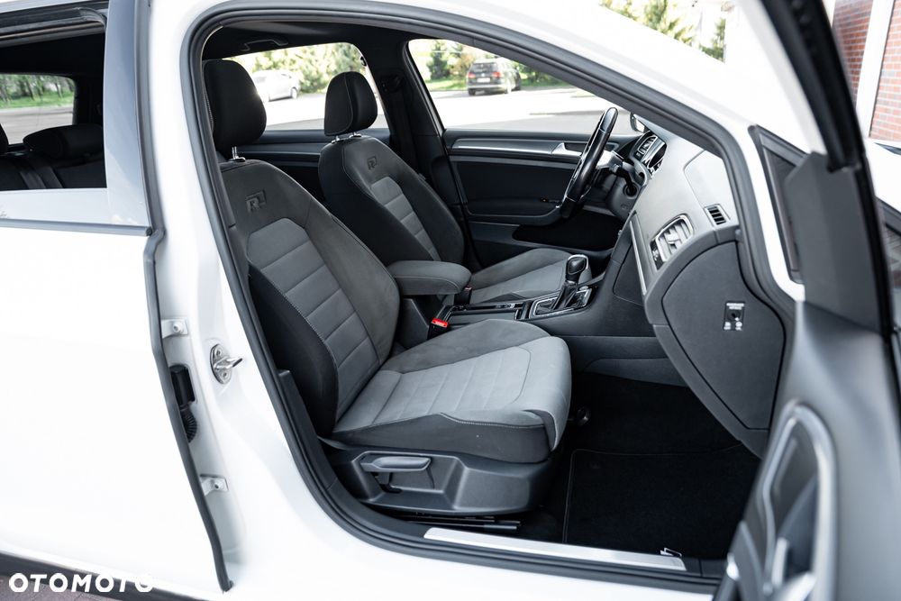 Volkswagen Golf 1.4 TSI BlueMotion Technology DSG Lounge - 25