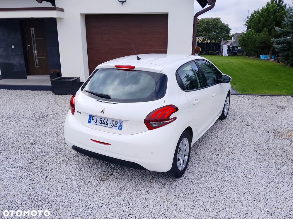 Peugeot 208 1.2 PureTech Allure - 9