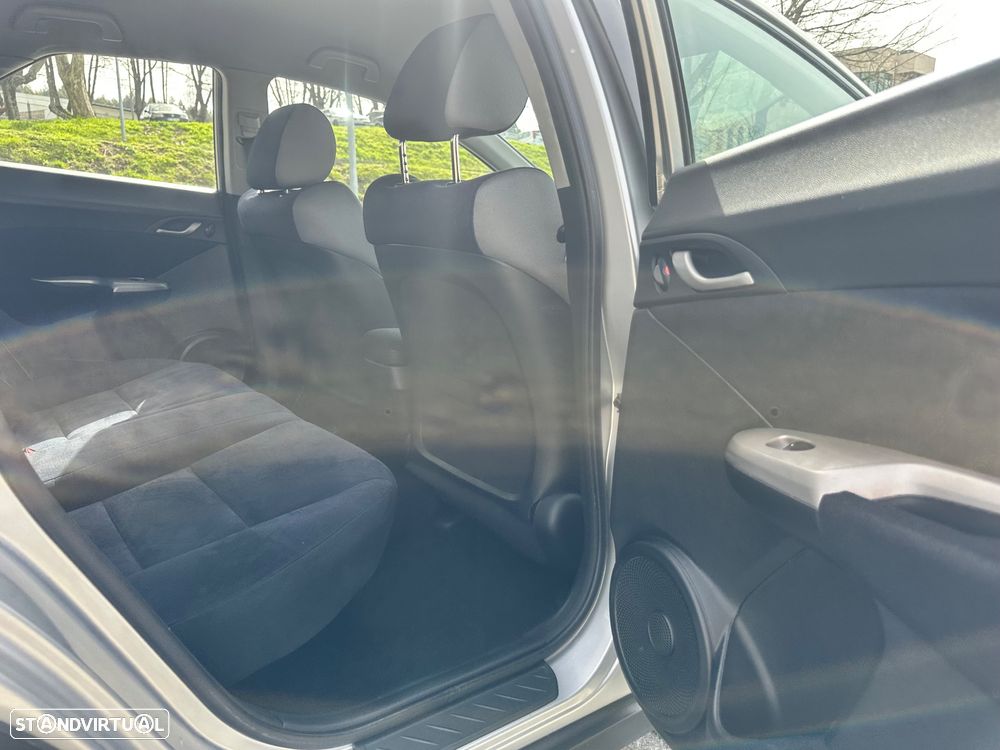 Honda Civic 1.4 Comfort - 26