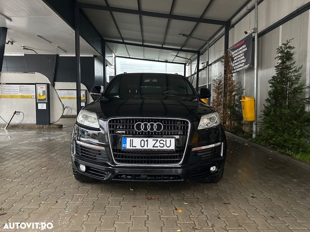 Audi Q7 - 1