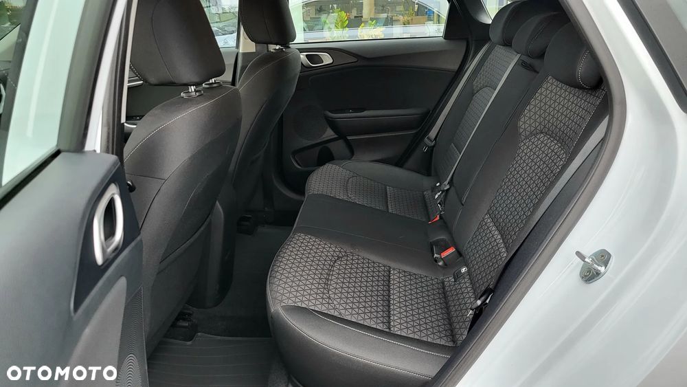 Kia Ceed 1.4 T-GDI M DCT - 12