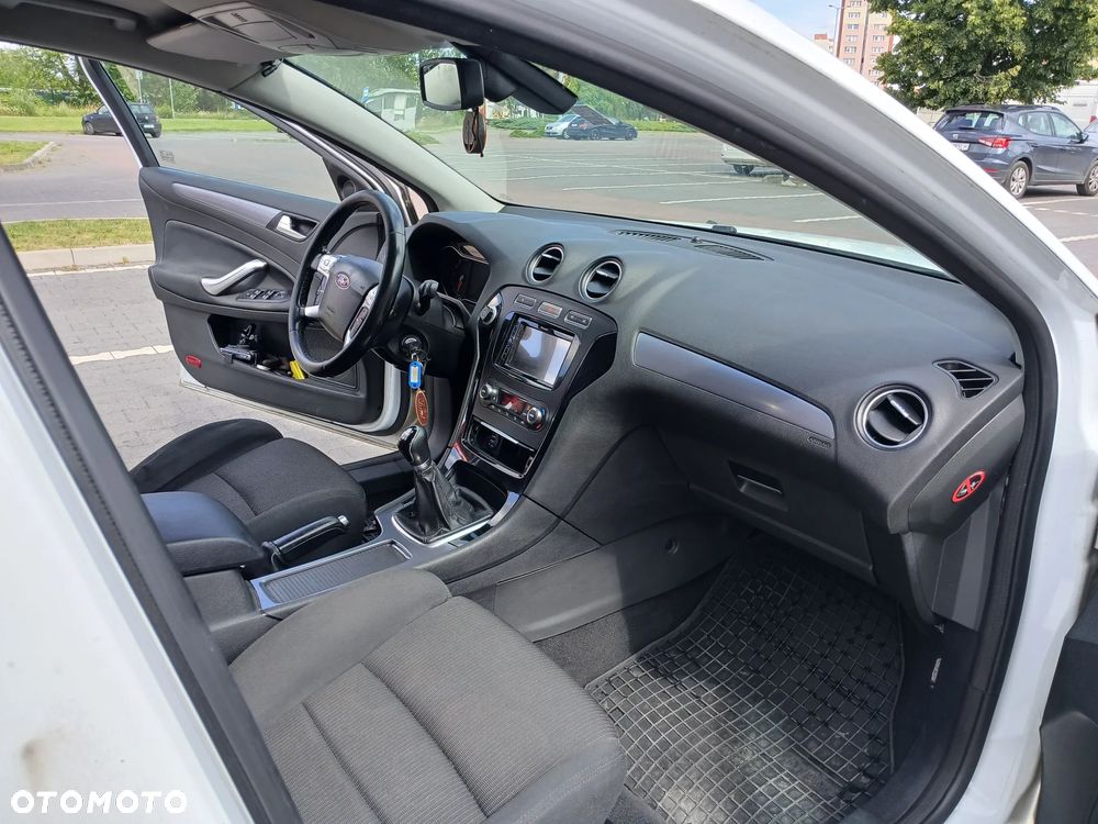 Ford Mondeo 1.6 Platinium X Plus (Trend) - 9