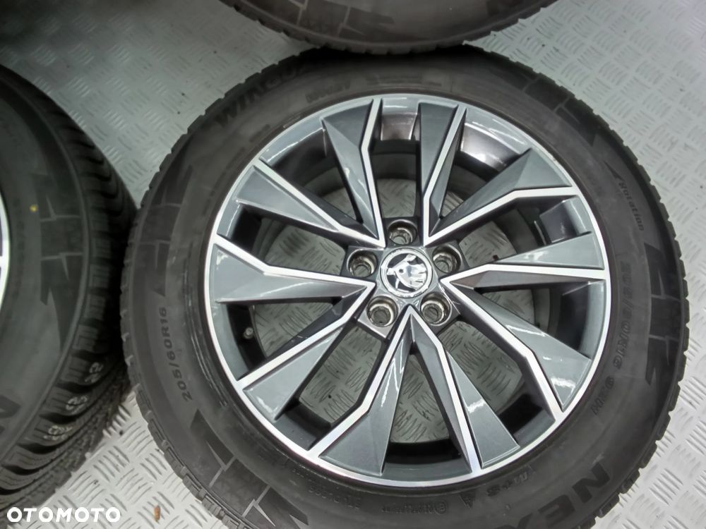 Koła Skoda Kamiq Kamiq GT 7Jx16 et46 5x100 - 3