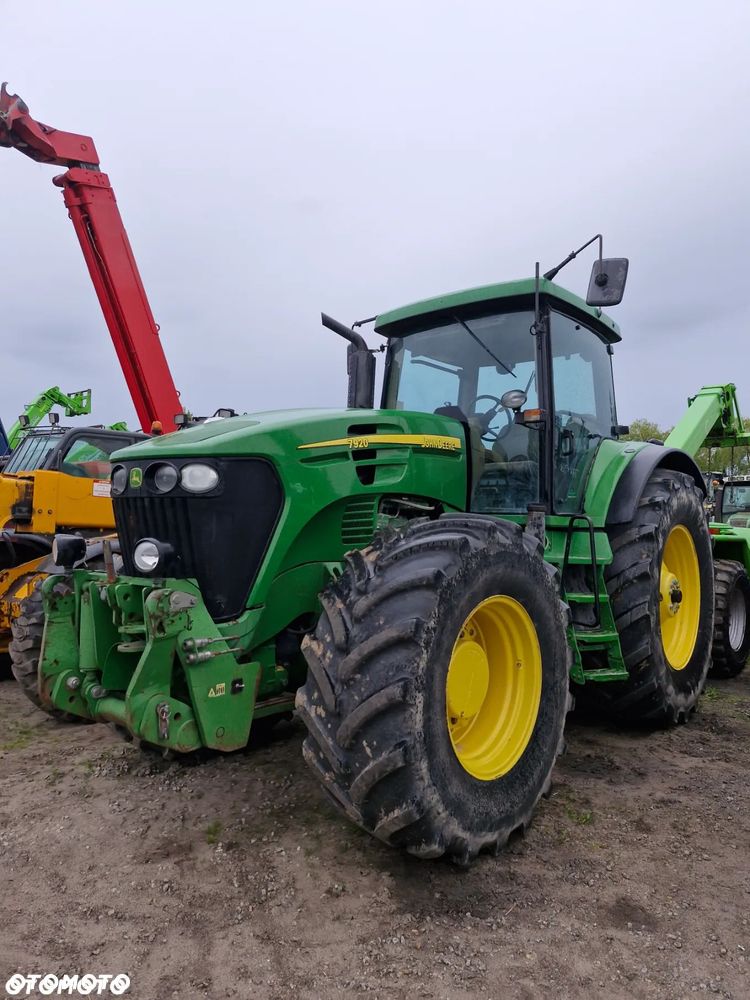John Deere 7920 - 1