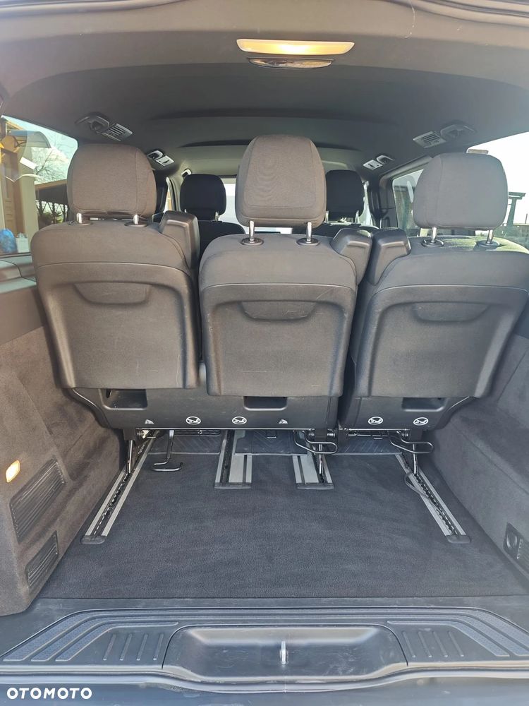 Mercedes-Benz Klasa V 300 d 4-Matic 9G-Tronic - 19