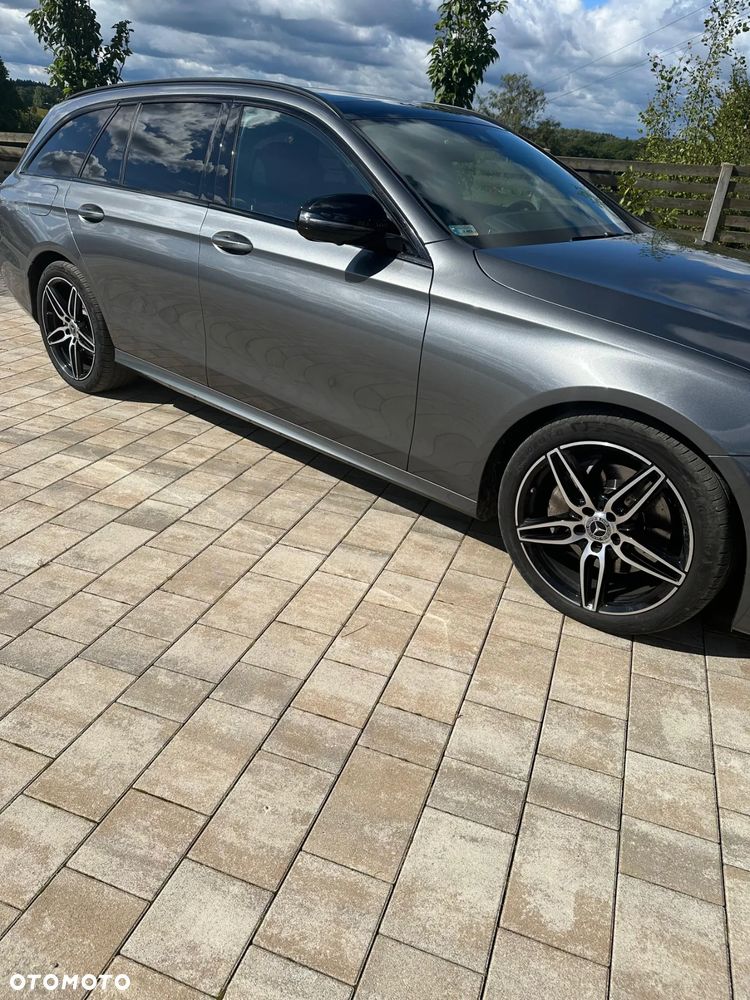 Mercedes-Benz Klasa E 220 d 4-Matic 9G-TRONIC - 10