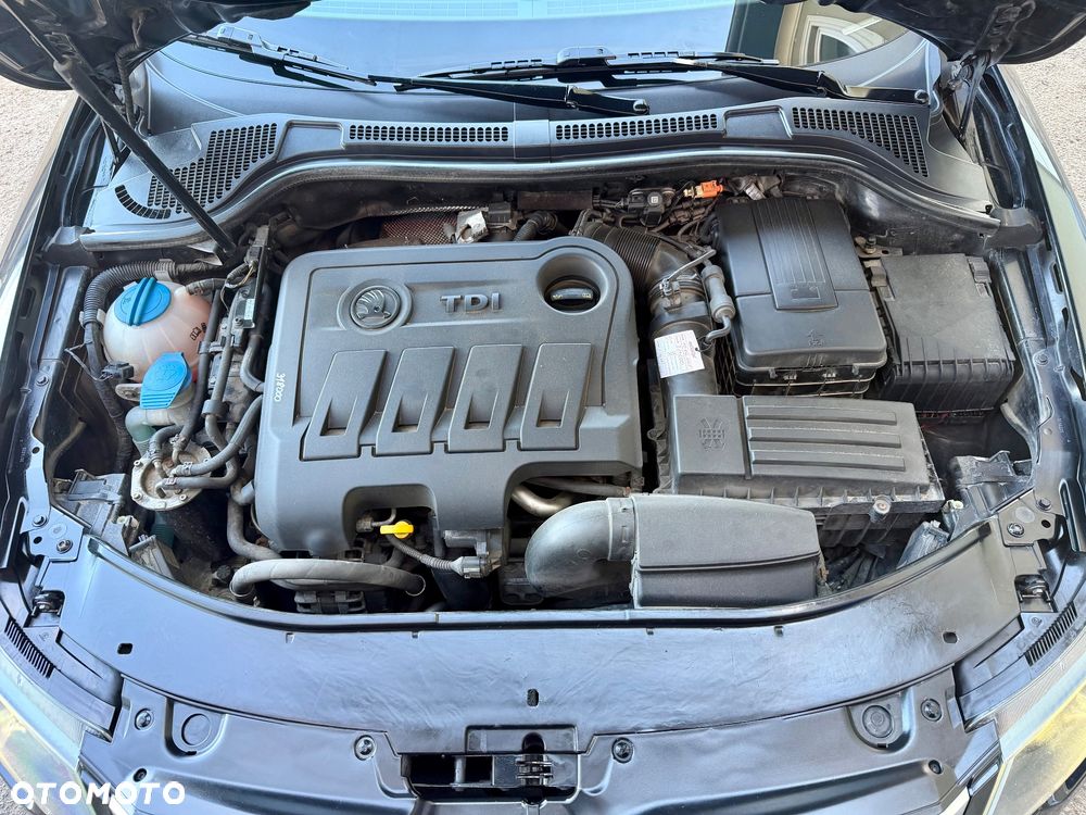 Skoda Superb 2.0 TDI Comfort DSG - 21