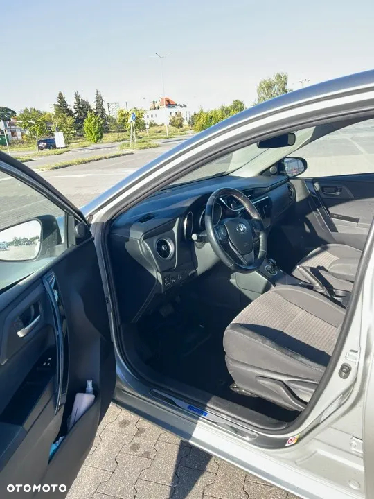 Toyota Auris - 14