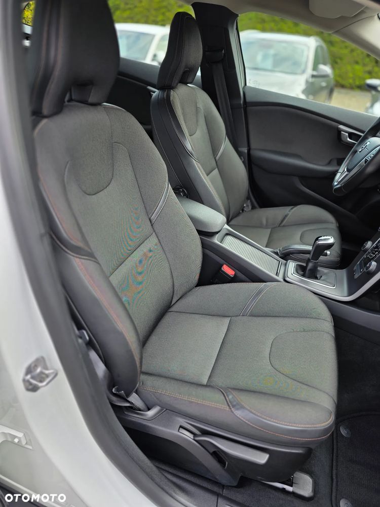 Volvo V40 D2 Drive-E Summum - 30