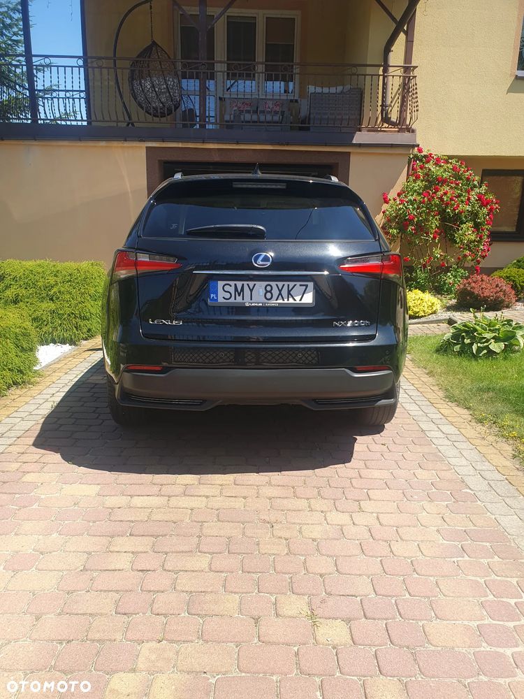 Lexus NX 300h Elegance AWD - 3