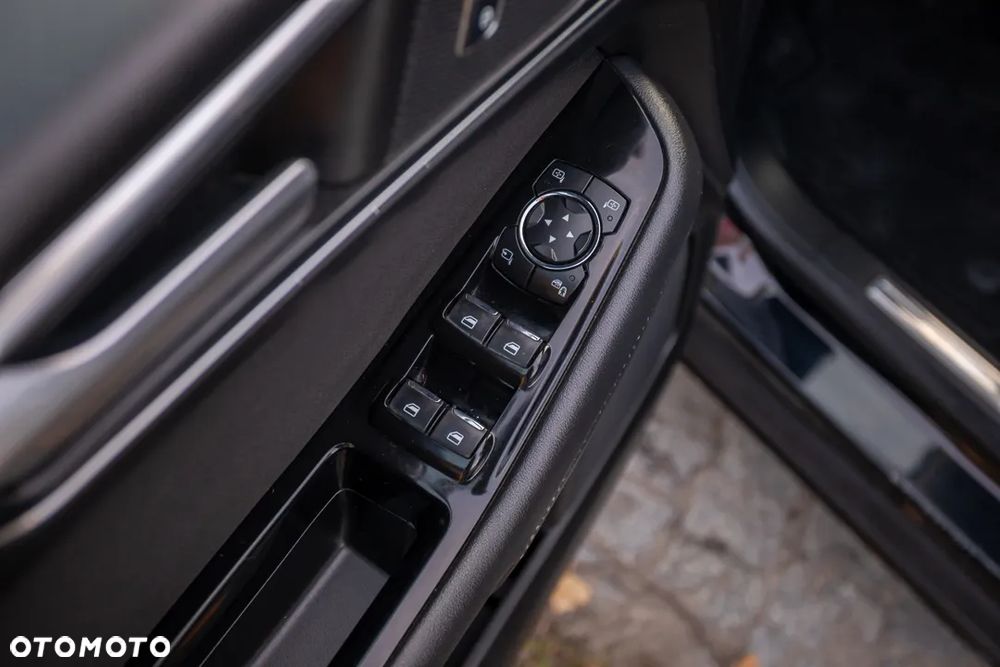 Ford S-Max 2.0 TDCi Titanium PowerShift - 26