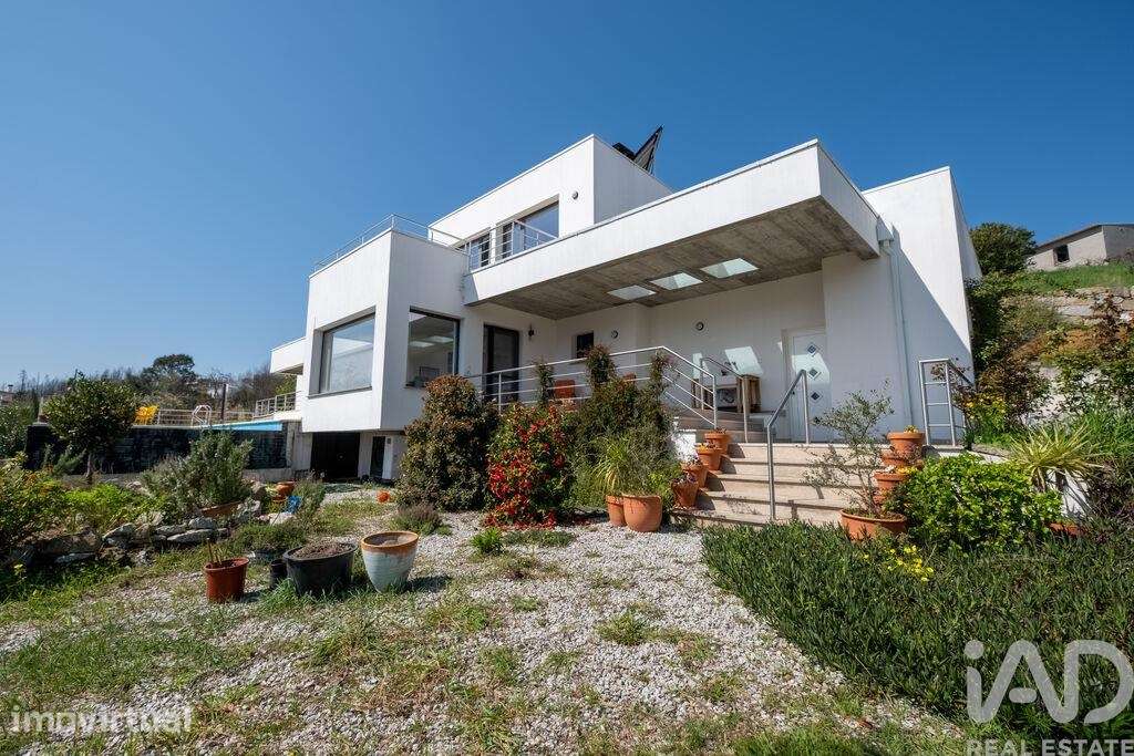 Casa / Villa T4 em Santa Ovaia e Vila Pouca da Beira de 358 m2 - Grande imagem: 2/40