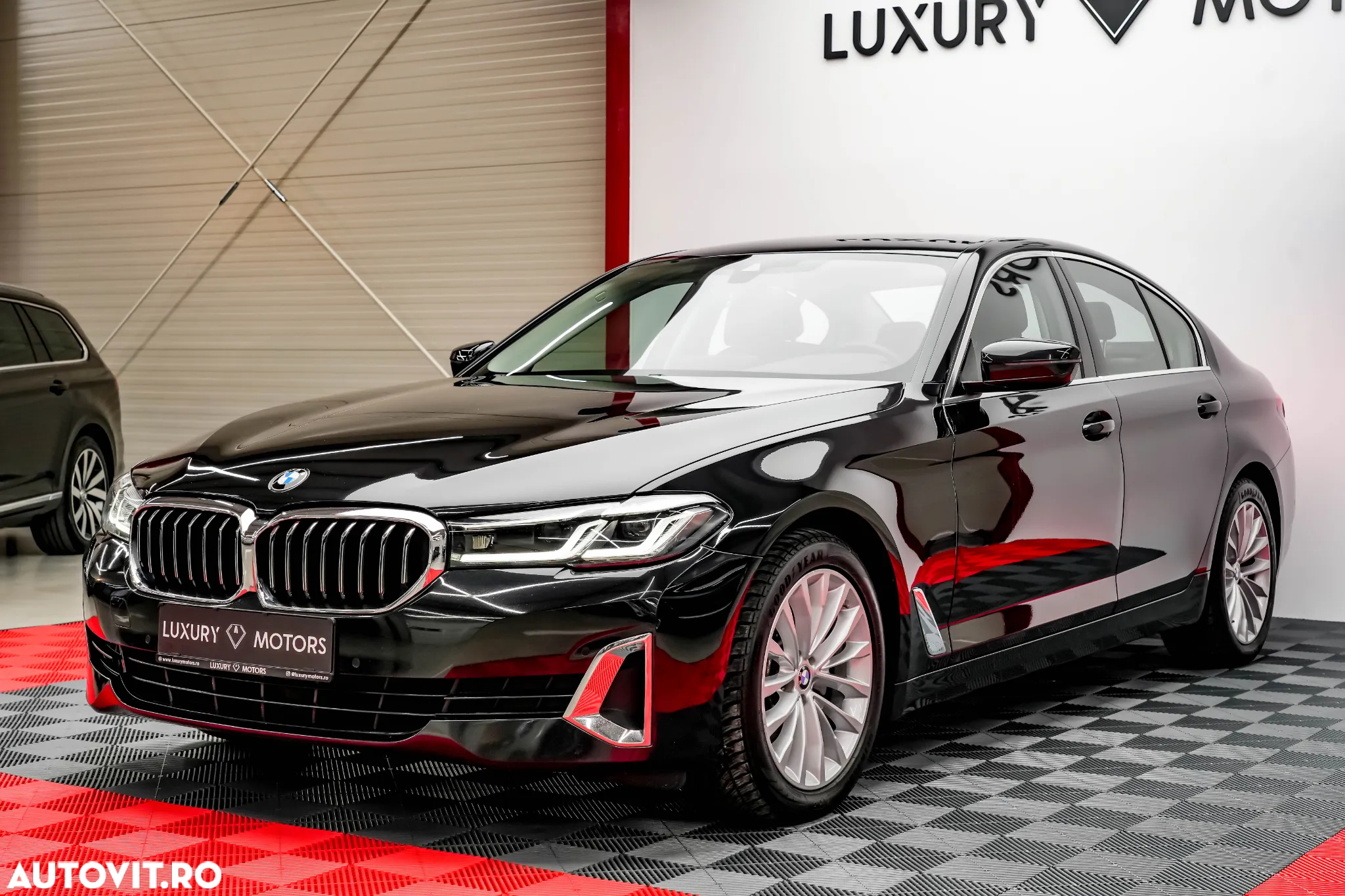 BMW Seria 5 520d Aut. Luxury Line - 22