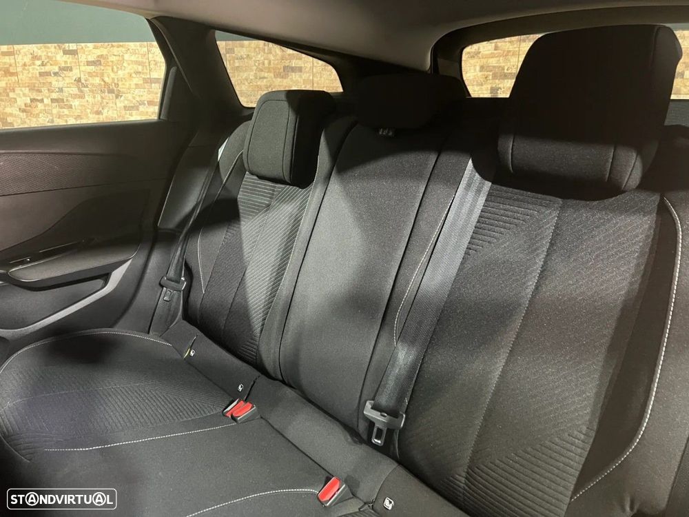 Peugeot 308 - 11