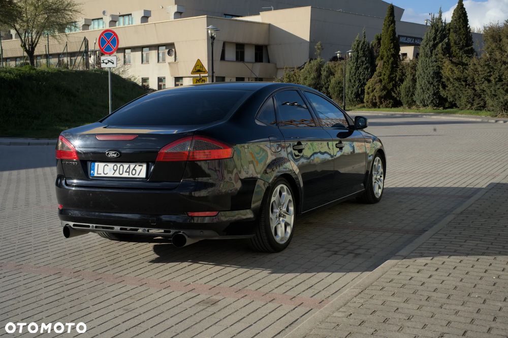 Ford Mondeo 2.5 Titanium - 9