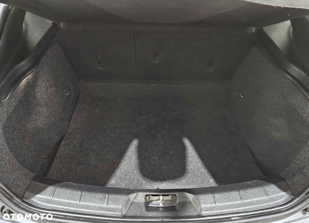 Volvo V40 - 9