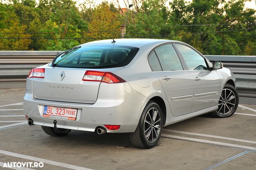 Renault Laguna 2.0 dCi FAP Expression - 11