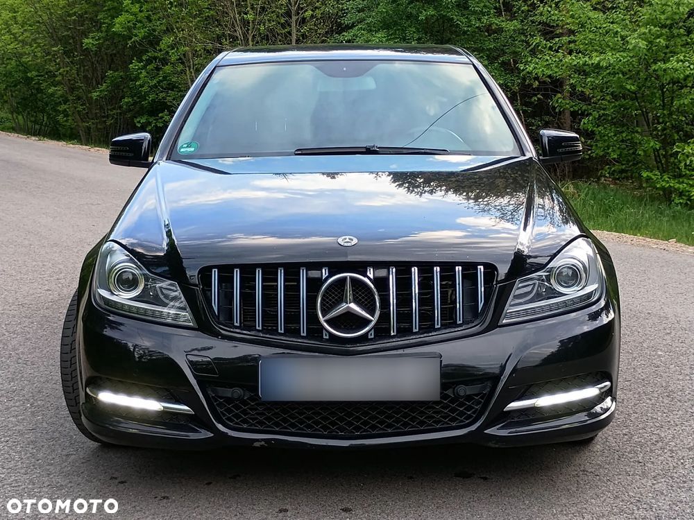 Mercedes-Benz Klasa C 180 BlueEFFICIENCY Elegance - 18