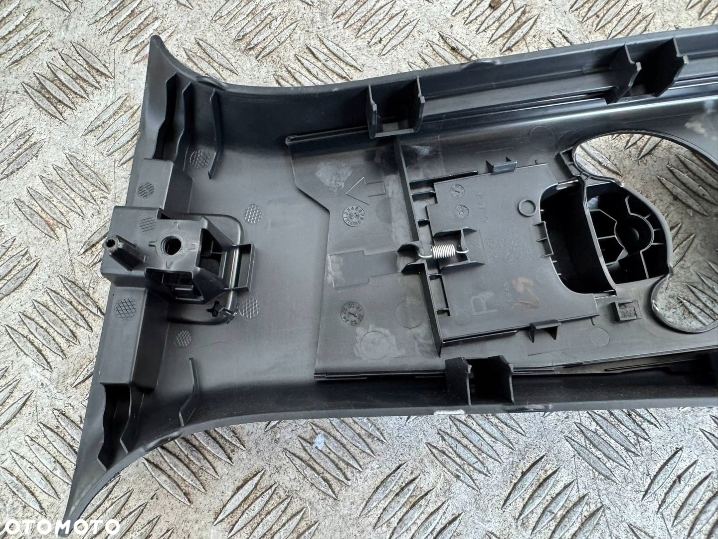 Nissan Qashqai III J12 2021-2025 Osłona górna słupka B prawa - 5