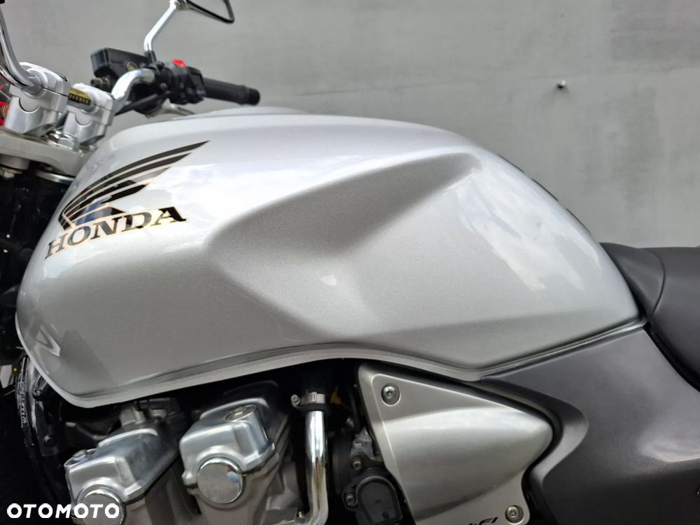 Honda CB - 28