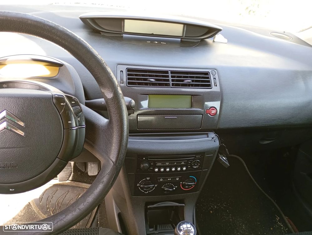 Citroën C4 1.6 HDi FAP VTR Plus - 9