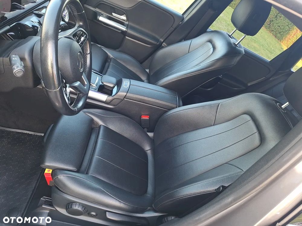 Mercedes-Benz Klasa B 180 d 7G-DCT Editon 19 - 23