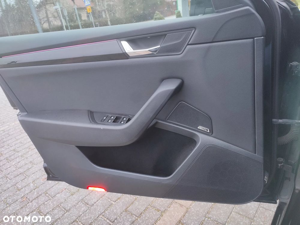 Skoda Superb 2.0 TDI L&K DSG - 12