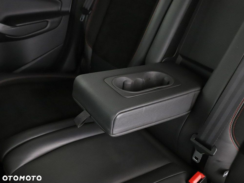 Ford Kuga 2.0 TDCi 4x2 ST-Line - 35