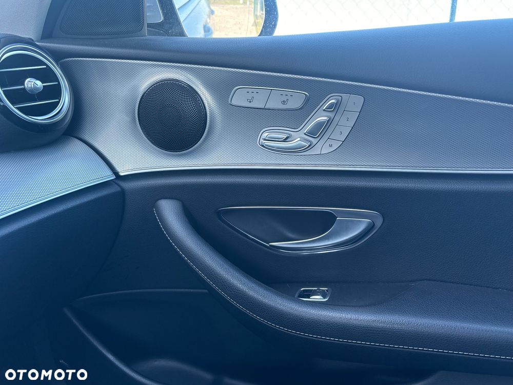 Mercedes-Benz Klasa E 400 d 4Matic 9G-TRONIC Avantgarde - 10