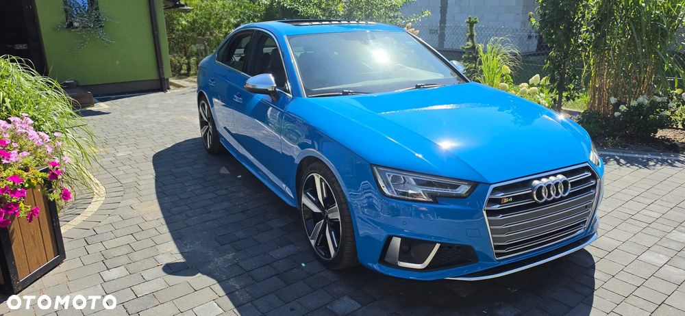Audi S4 Limousine - 1