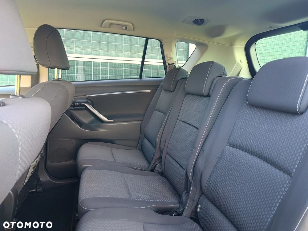 Toyota Verso 1.6 Premium - 30