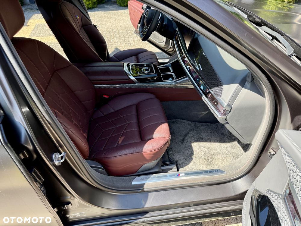 BMW Seria 7 740d xDrive mHEV sport - 19