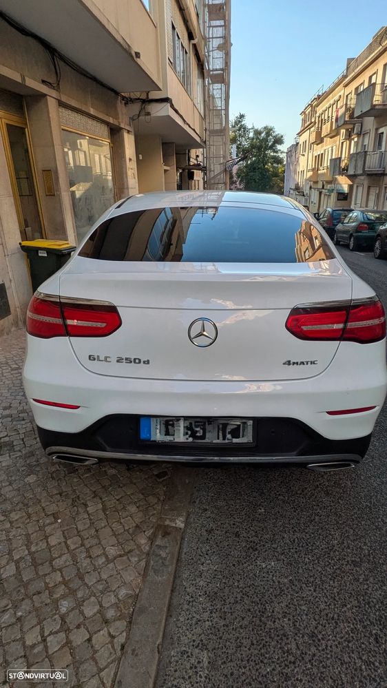Mercedes-Benz GLC 250 d 4Matic 9G-TRONIC AMG Line - 9