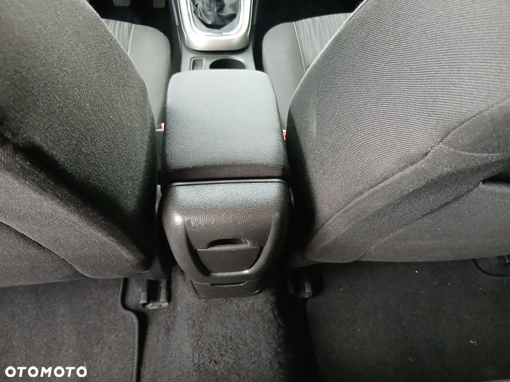Opel Astra 1.4 Turbo Design Edition - 31