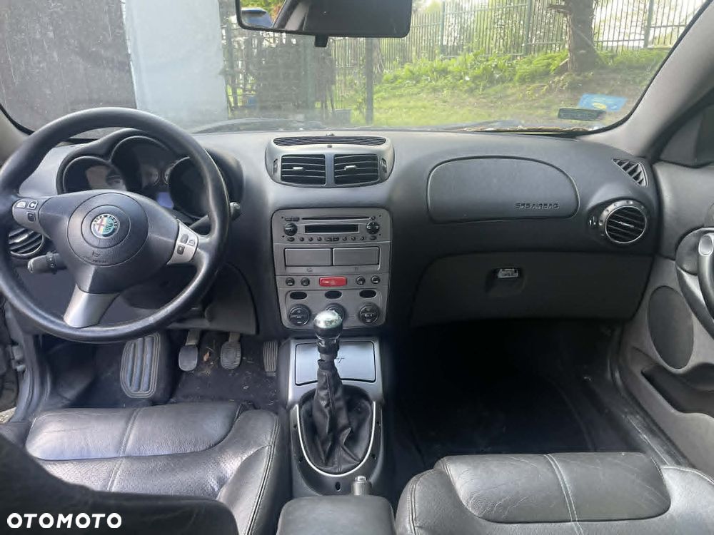 Alfa Romeo GT 1.9JTD 16V Progression - 4