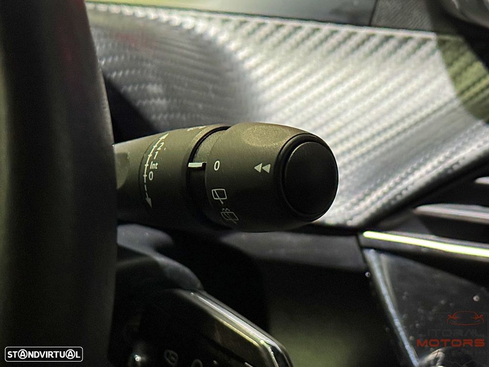 Peugeot 208 1.2 PureTech SE Style - 24