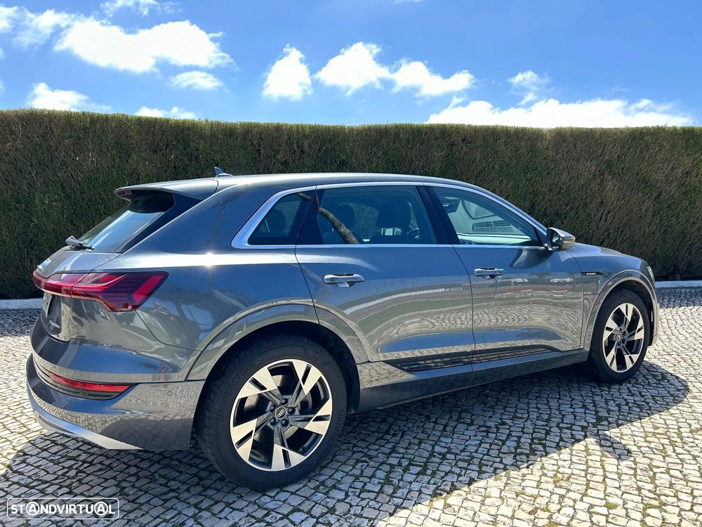 Audi e-tron 55 quattro S line - 5