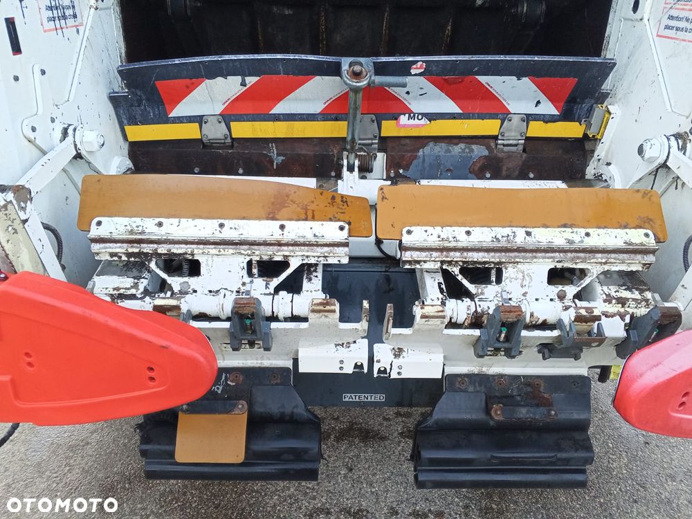 Renault Śmieciarka Renault D19/ Mały przebieg i udokumentowany - 20