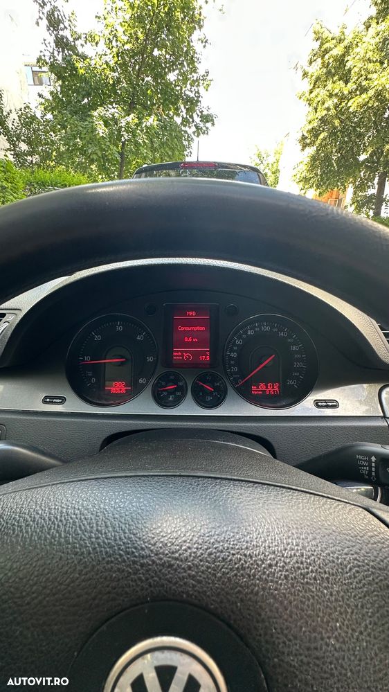 Volkswagen Passat 2.0 TDI Comfortline DPF - 3