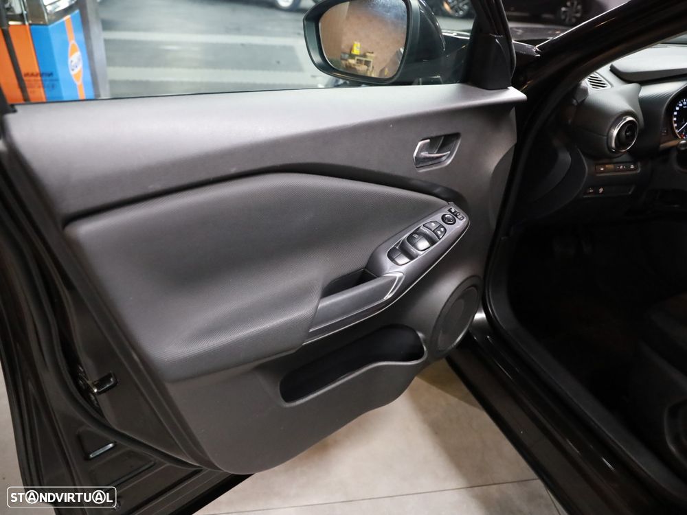 Nissan Juke 1.0 DIG-T N-Connecta DCT - 22