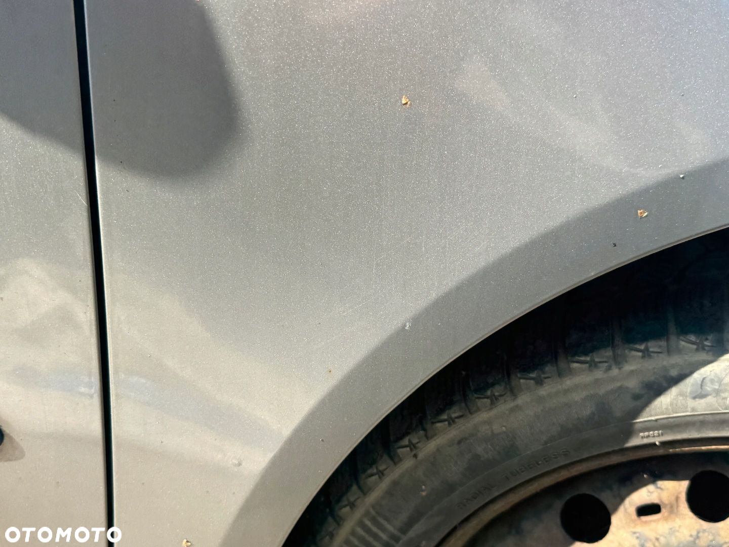SKODA ROOMSTER I BŁOTNIK PRAWY PRZEDNI PRZÓD LF8A - 13