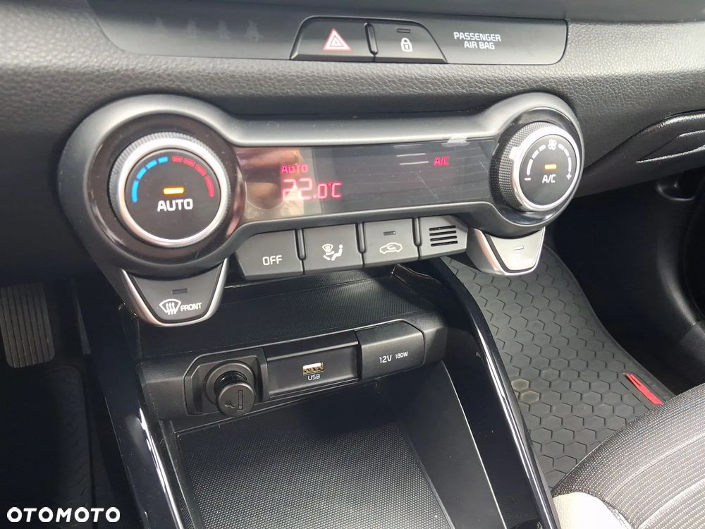 Kia Stonic 1.0 T-GDI L Business Line DCT - 20