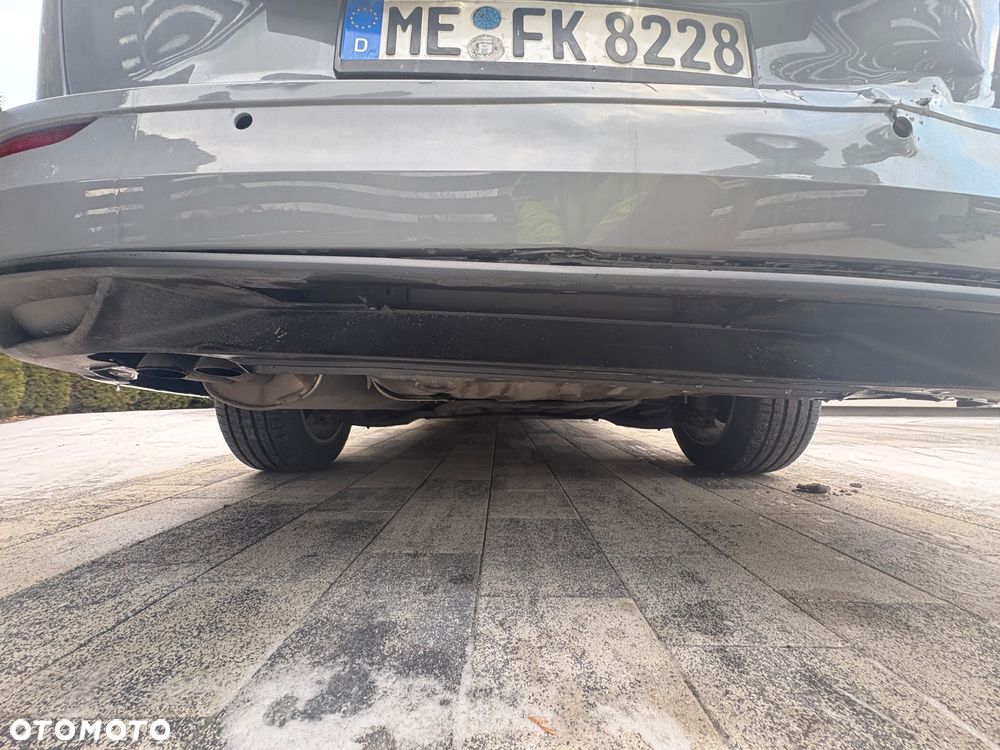 Volkswagen Golf Variant 2.0 TDI SCR Life - 19