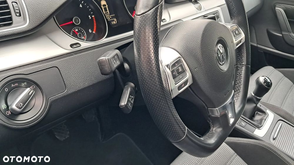 Volkswagen CC 2.0 TDI DPF BMT - 33