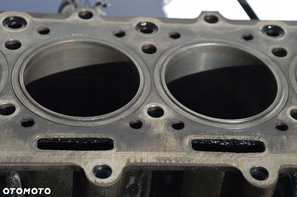 blok silnika wał tłoki panewki jeep cherokee liberty kj 2.5 crd VM99B - 2