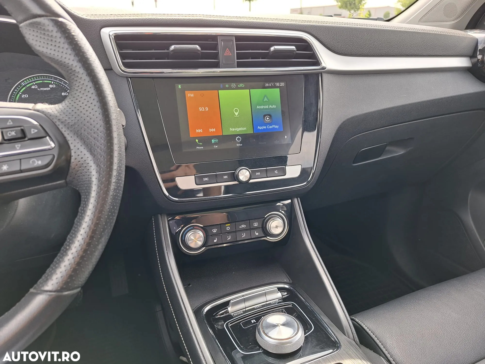 MG ZS EV Luxury - 14