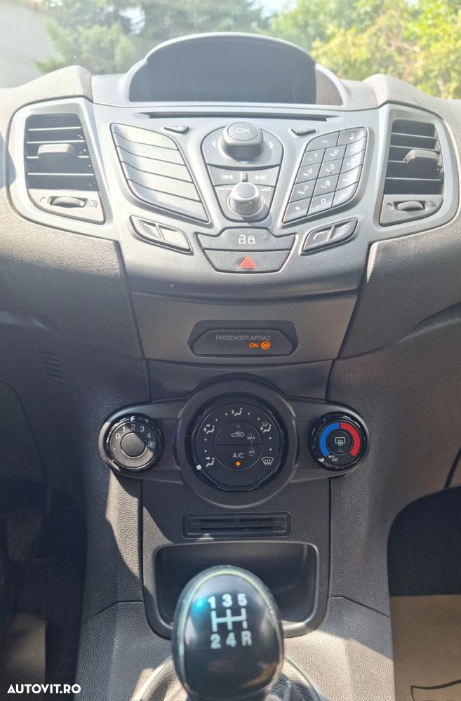 Ford Fiesta - 16