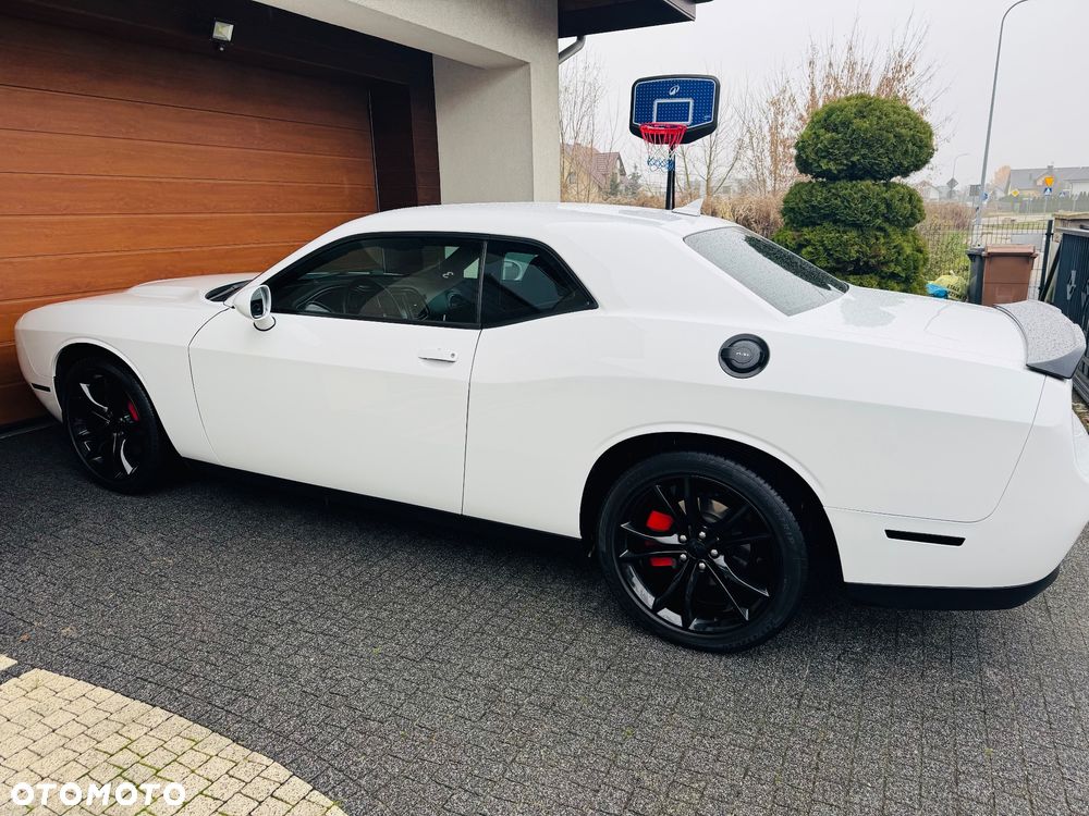 Dodge Challenger 3.6 SXT Plus - 2