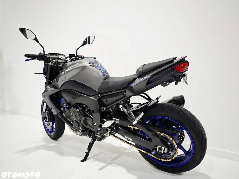 Yamaha FZ - 9