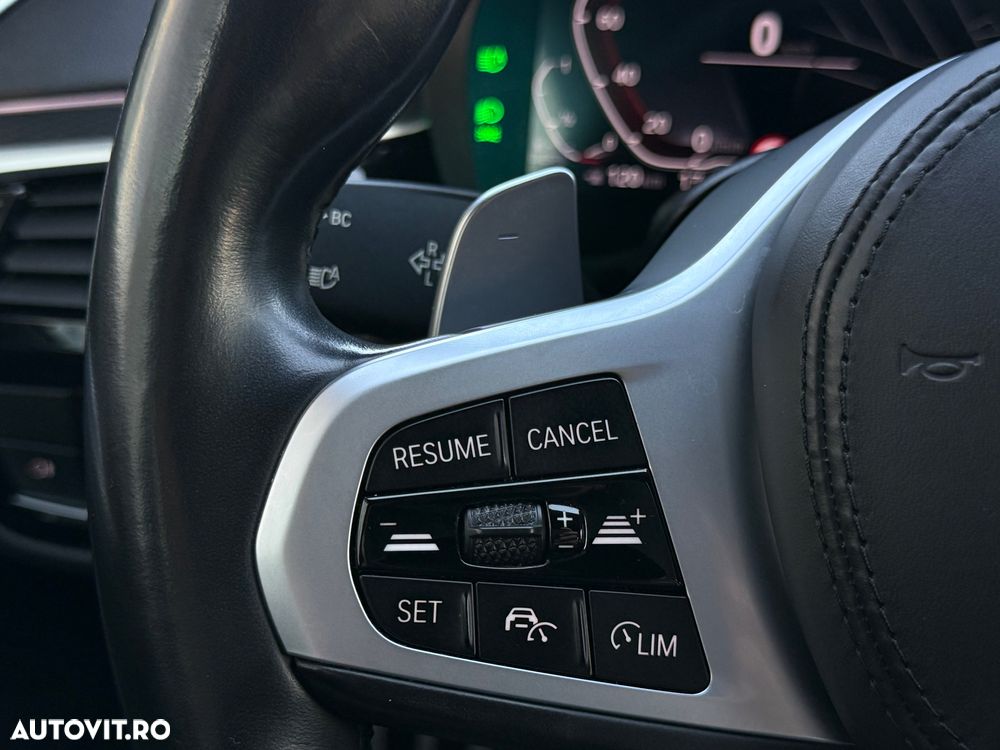 BMW Seria 5 530d xDrive Aut. M Sport Edition - 36